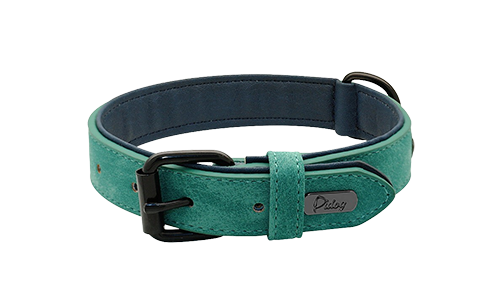 Luxury Velvet Dog Collar Green luxury velvet dog collar, 35-37cm length and 1.7cm width, featuring a black metal buckle and D-ring for a stylish look.
