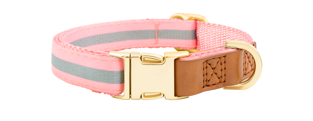 Dog Collar with Buckle Pink dog collar with adjustable gold metal buckle, 27-40cm in length and 1.5cm wide, with D-ring for leash attachment.